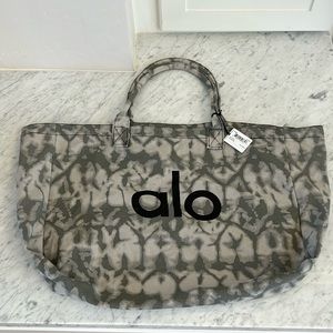 Alo Yoga tote